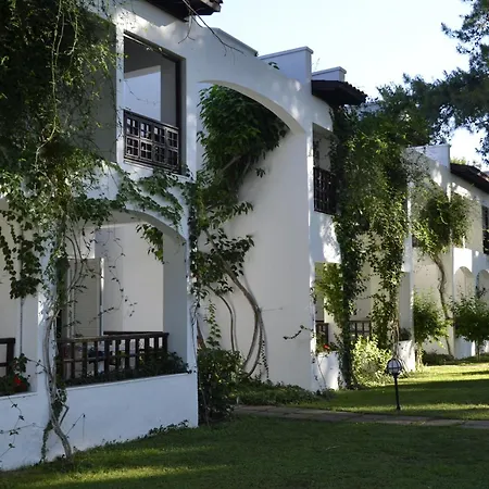 Resort Emelda Sun Club