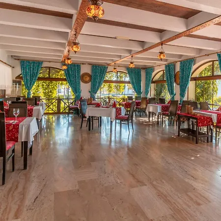 Emelda Sun Club Resort Kemer