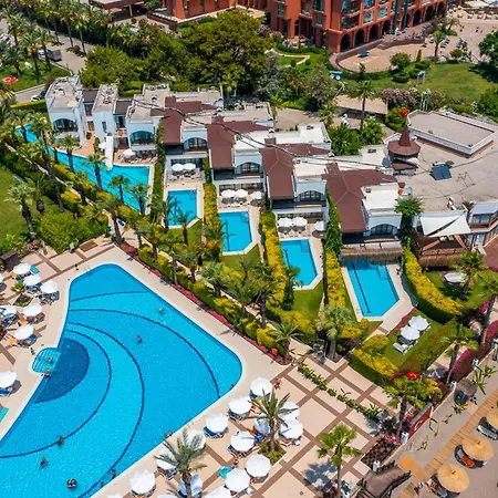 Emelda Sun Club Resort 5*